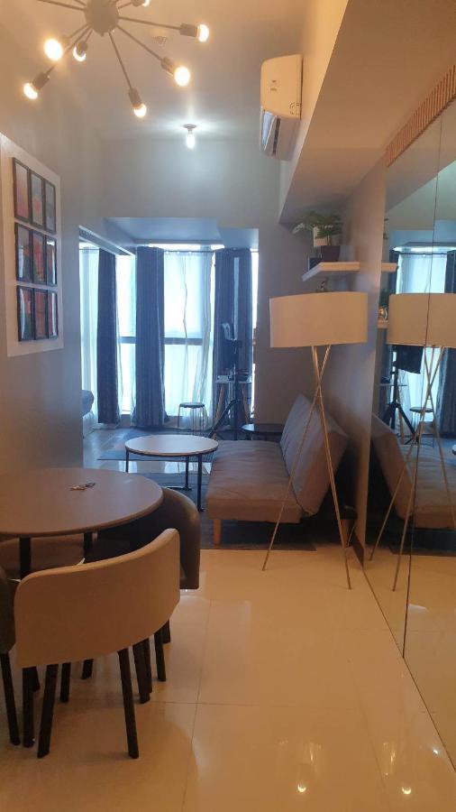 Uptown Parksuites Tower 1 Bgc Taguig Bagian luar foto